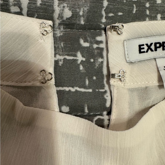 Express - Cream/Off White - Sleeveless/Neck Closure - Size XL - Picture 3 of 3